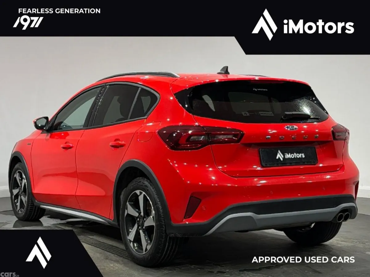 Ford Focus Hatchback, Petrol, 2024, Red