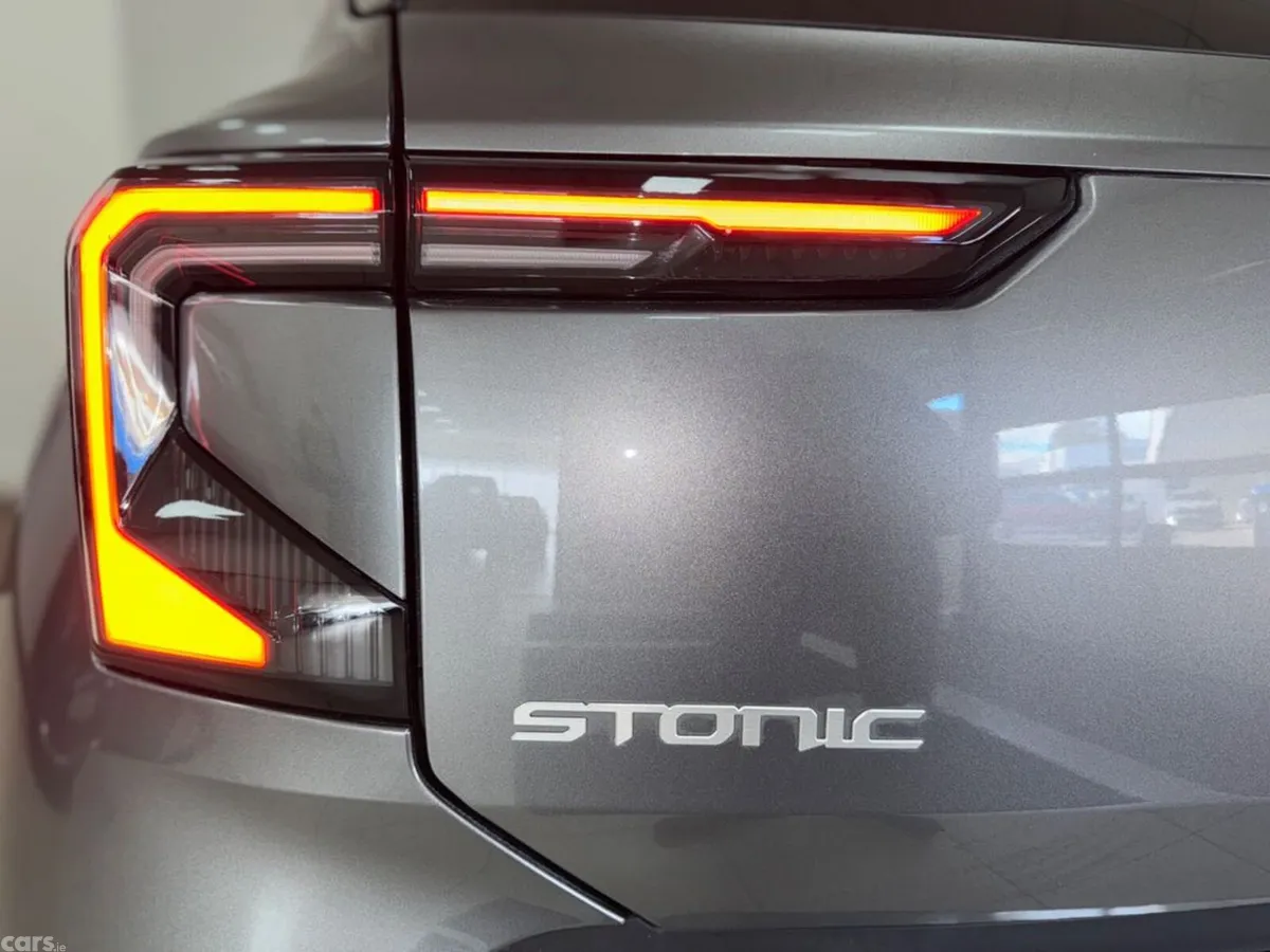 Kia Stonic Estate, Petrol Hybrid, 2026, Grey