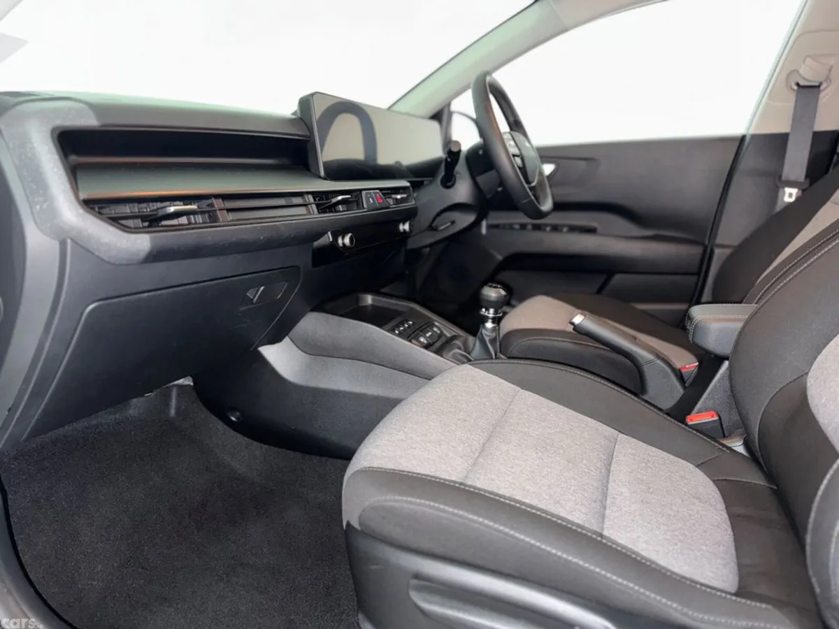 Kia Stonic Estate, Petrol Hybrid, 2026, Grey