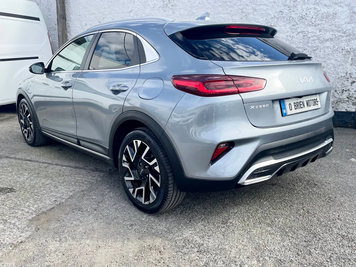 Kia XCeed Hatchback, Petrol Plug-in Hybrid, 2023, Grey