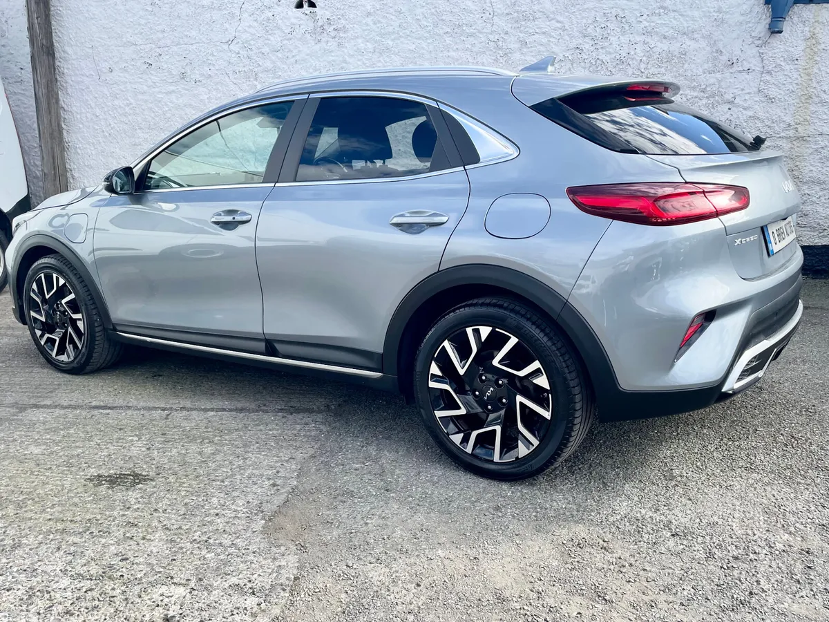 Kia XCeed Hatchback, Petrol Plug-in Hybrid, 2023, Grey