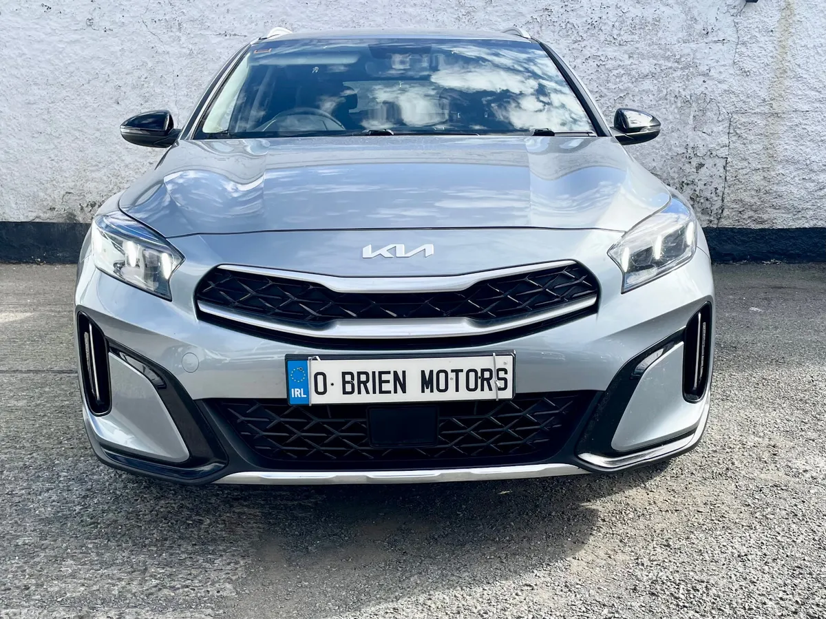 Kia XCeed Hatchback, Petrol Plug-in Hybrid, 2023, Grey