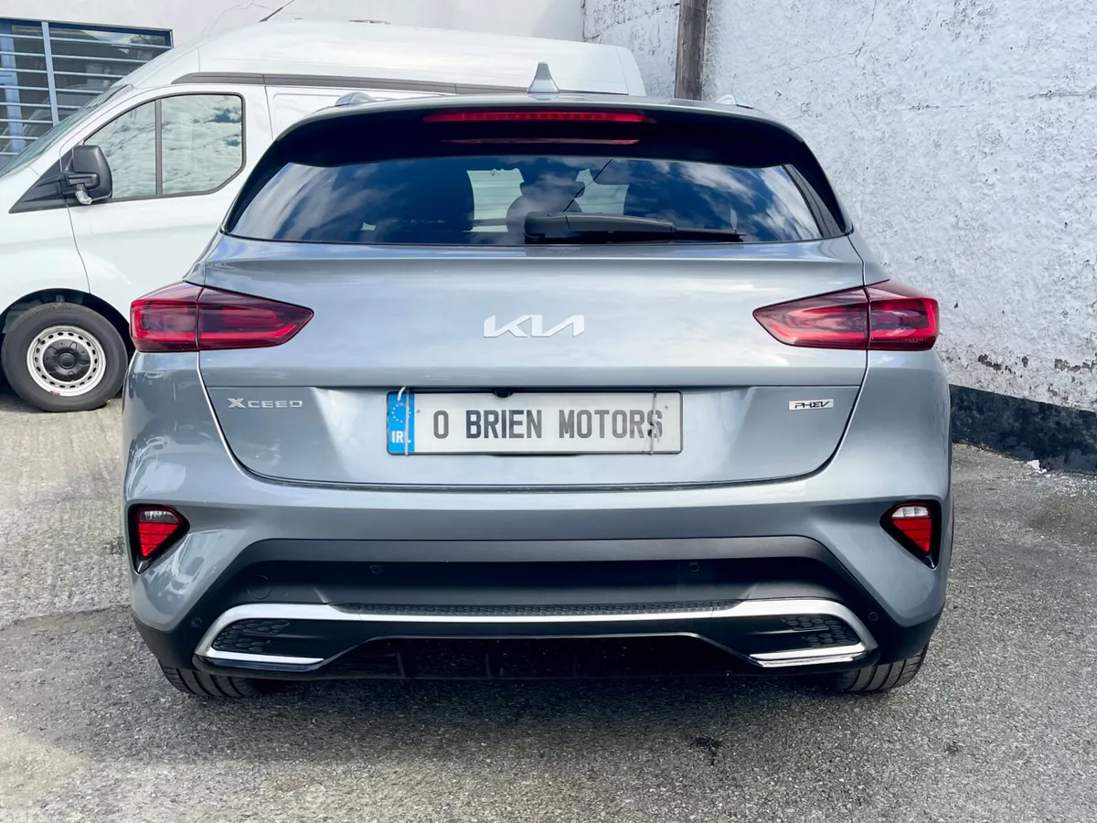 Kia XCeed Hatchback, Petrol Plug-in Hybrid, 2023, Grey