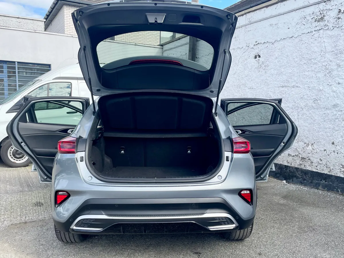 Kia XCeed Hatchback, Petrol Plug-in Hybrid, 2023, Grey
