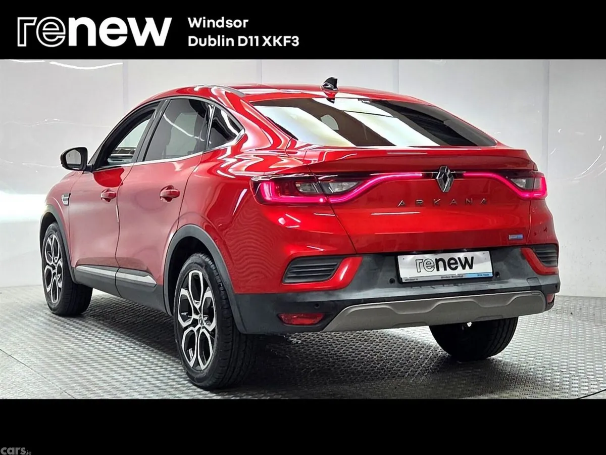 Renault Arkana Hatchback, Petrol, 2022, Red