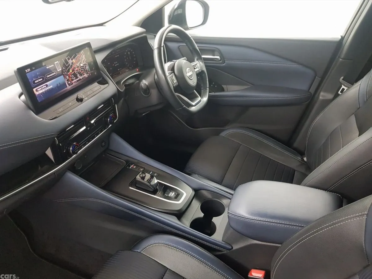 Nissan Qashqai MPV, Petrol Hybrid, 2023, Orange