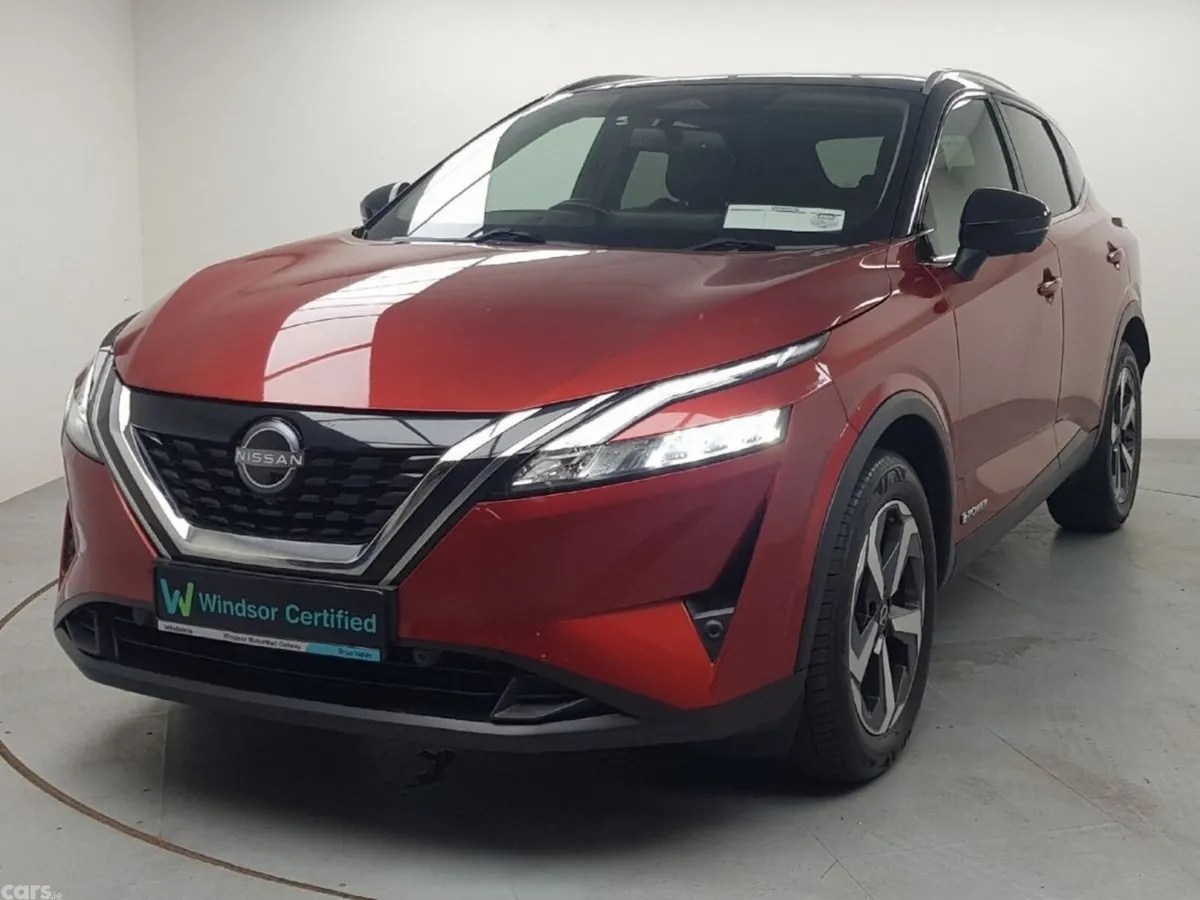 Nissan Qashqai MPV, Petrol Hybrid, 2023, Orange