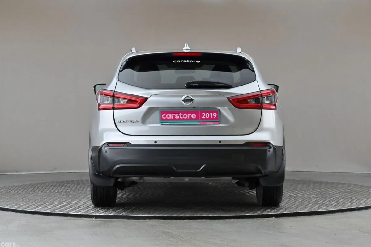 Nissan Qashqai SUV, Petrol, 2019, Grey