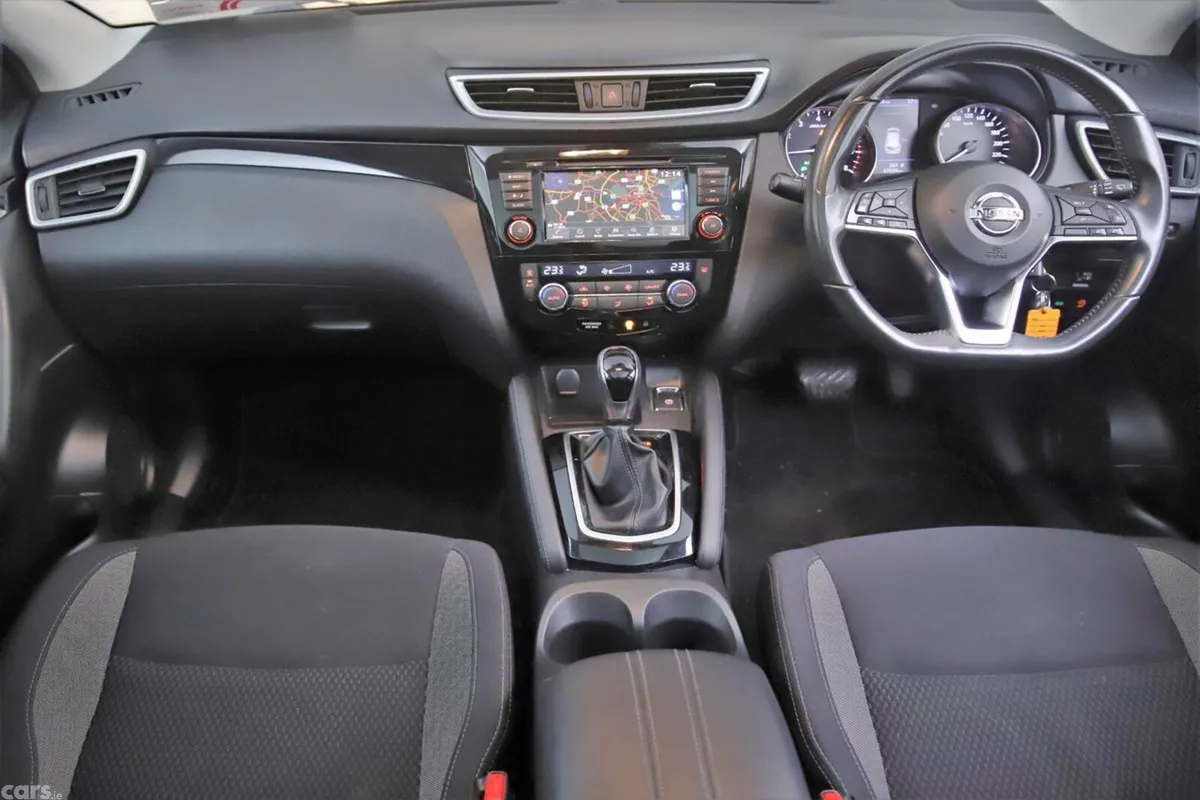 Nissan Qashqai SUV, Petrol, 2019, Grey