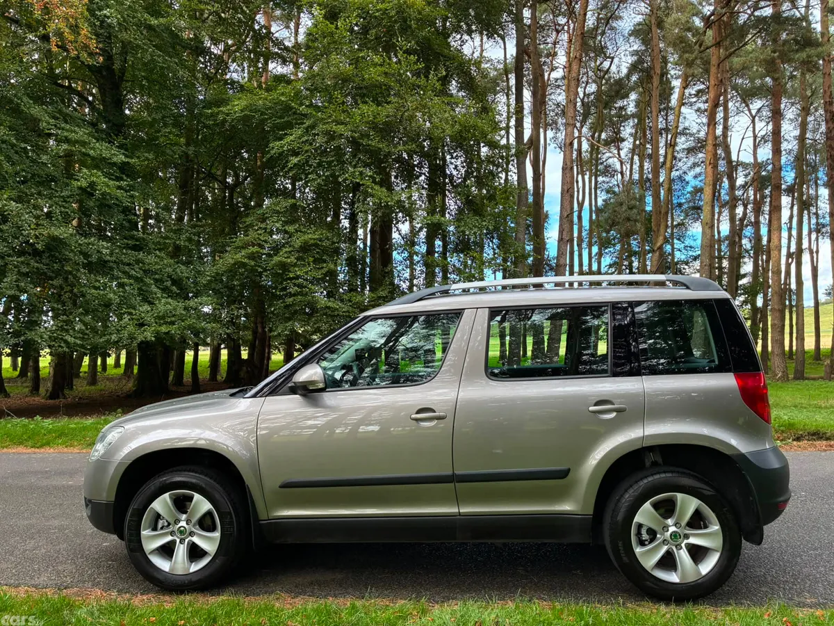 Skoda Yeti SUV, Diesel, 2011, Beige