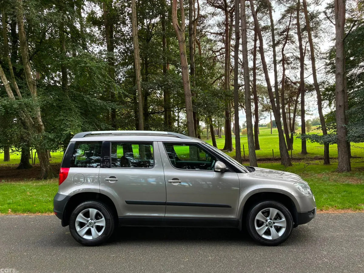 Skoda Yeti SUV, Diesel, 2011, Beige