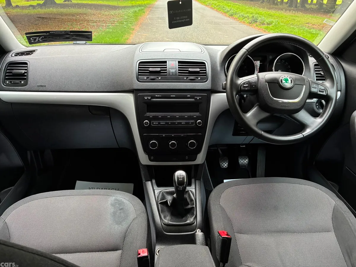 Skoda Yeti SUV, Diesel, 2011, Beige