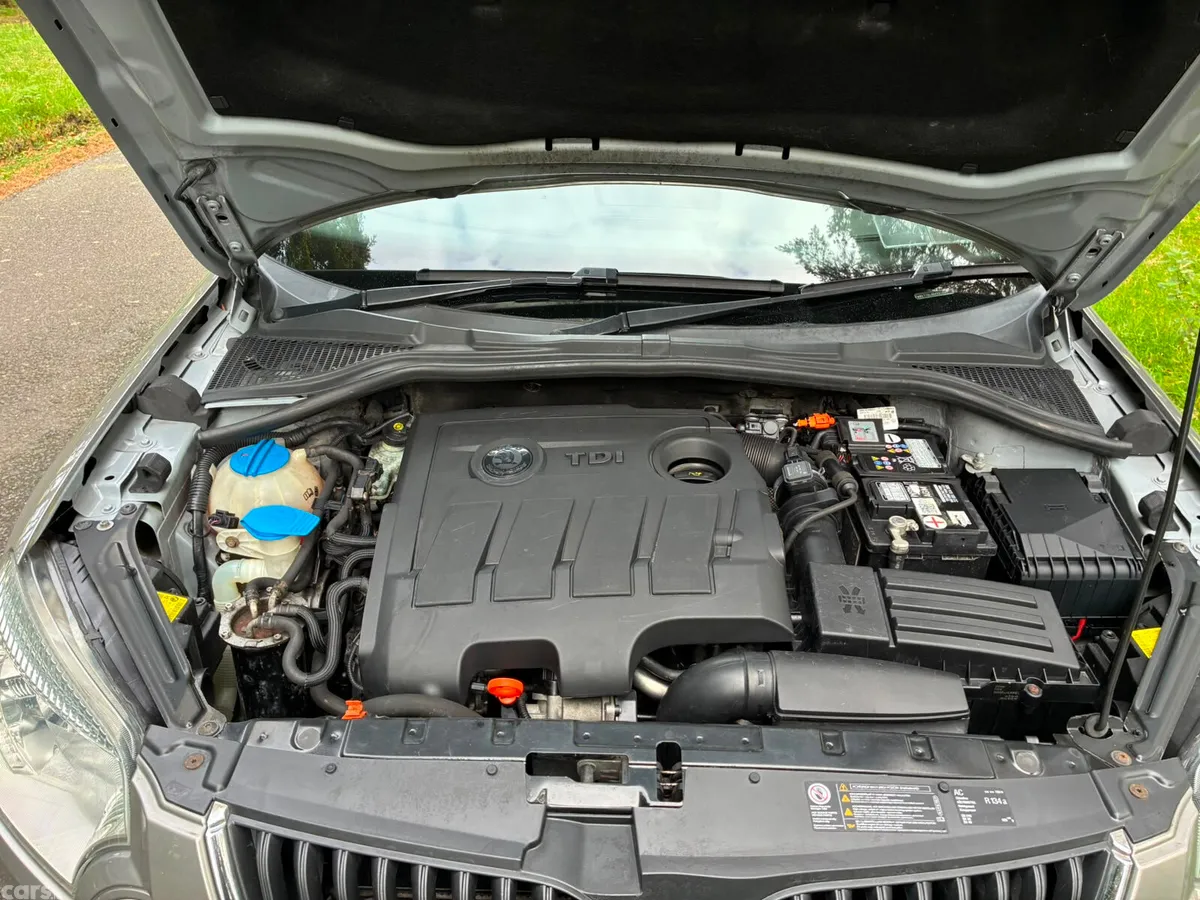Skoda Yeti SUV, Diesel, 2011, Beige