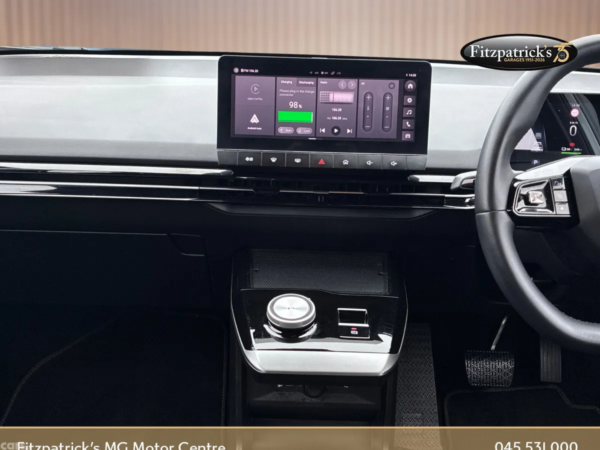 MG MG4 Hatchback, Electric, 2023, White