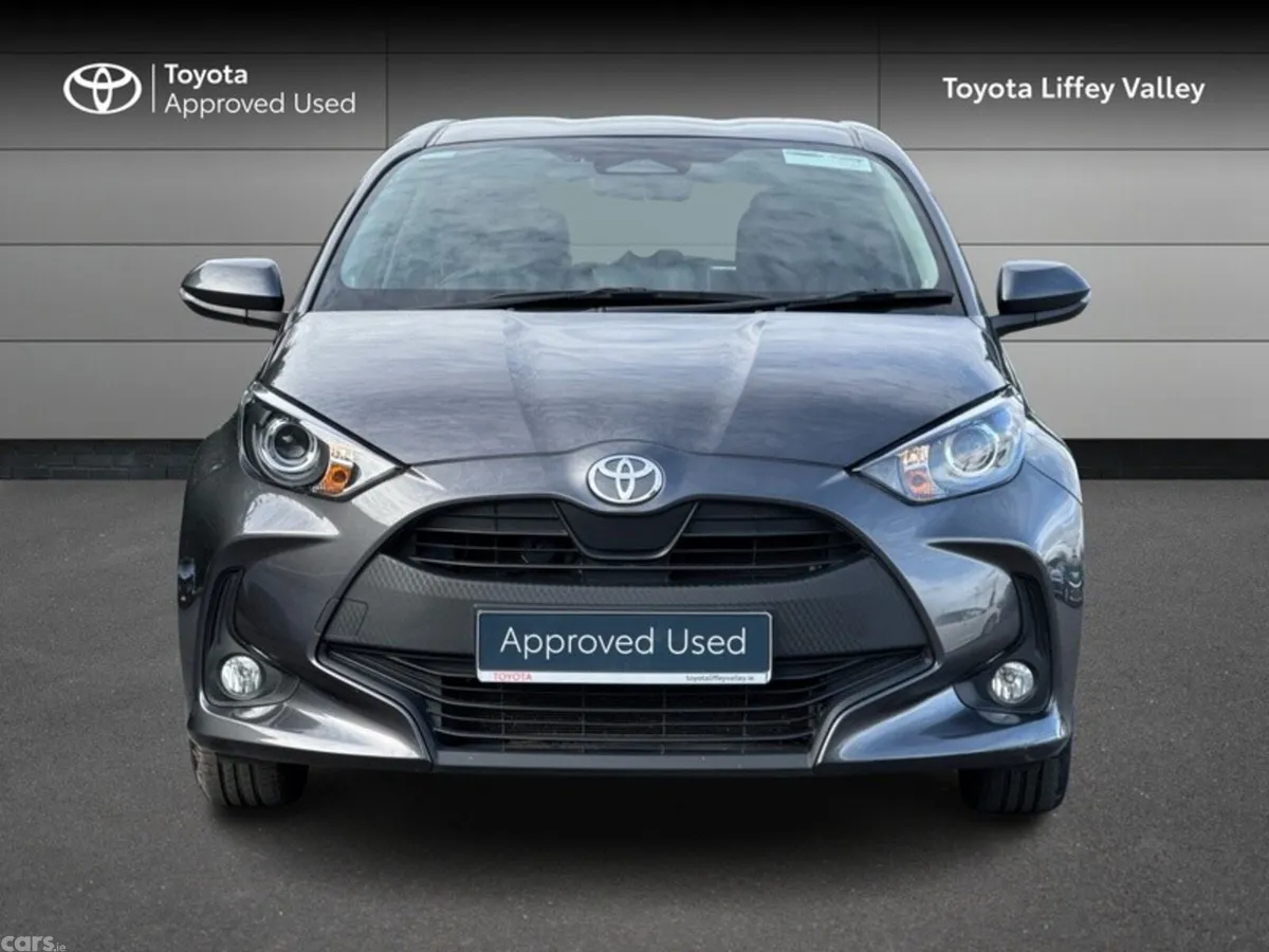 Toyota Yaris Hatchback, Petrol Hybrid, 2025, Grey