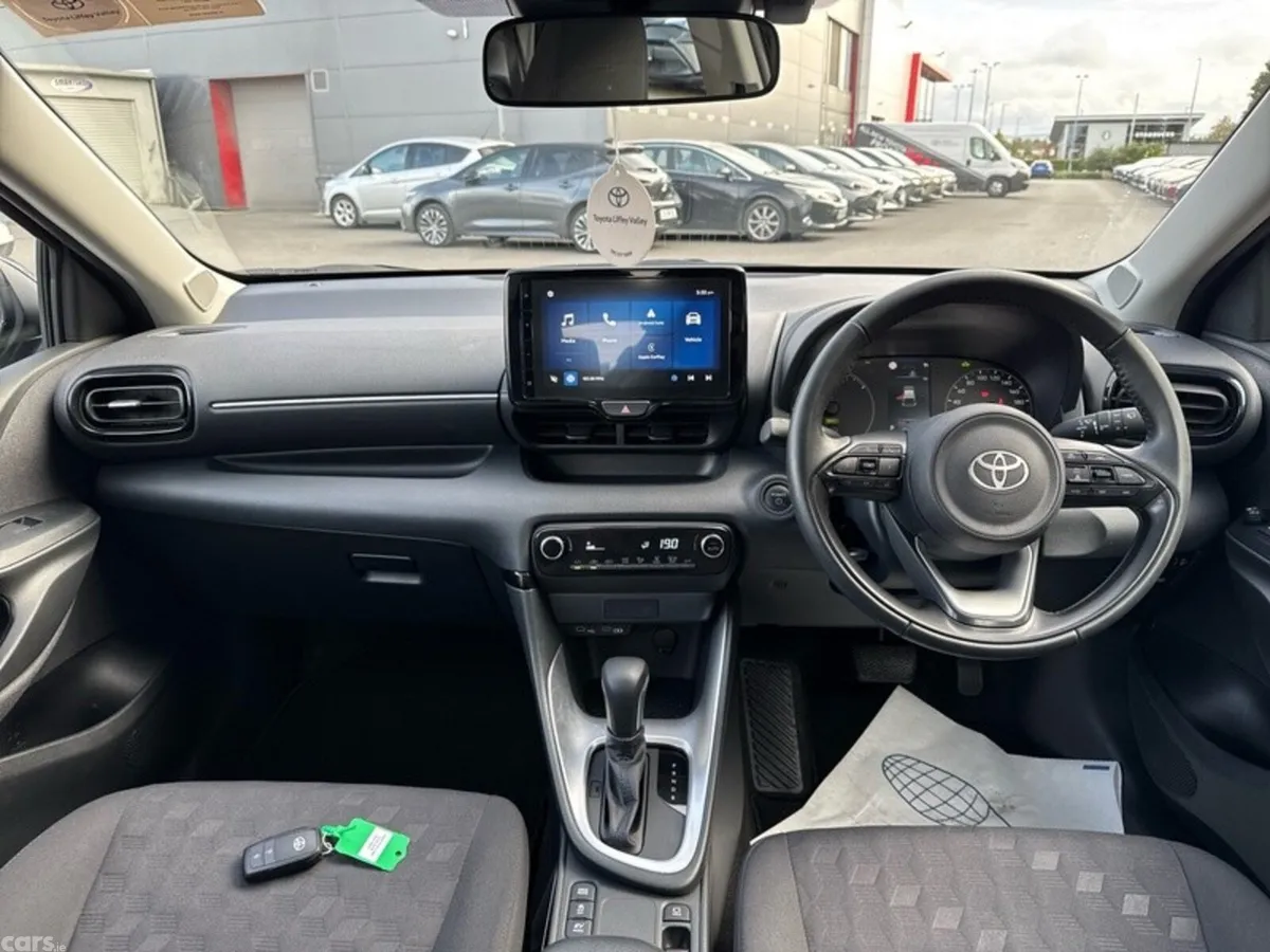 Toyota Yaris Hatchback, Petrol Hybrid, 2025, Grey