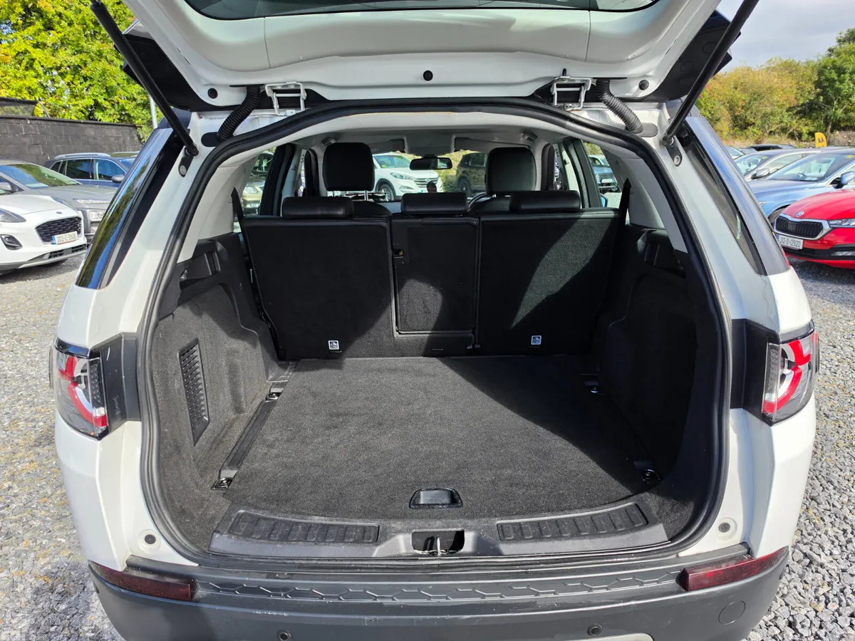 Land Rover Discovery Sport SUV, Diesel, 2015, White