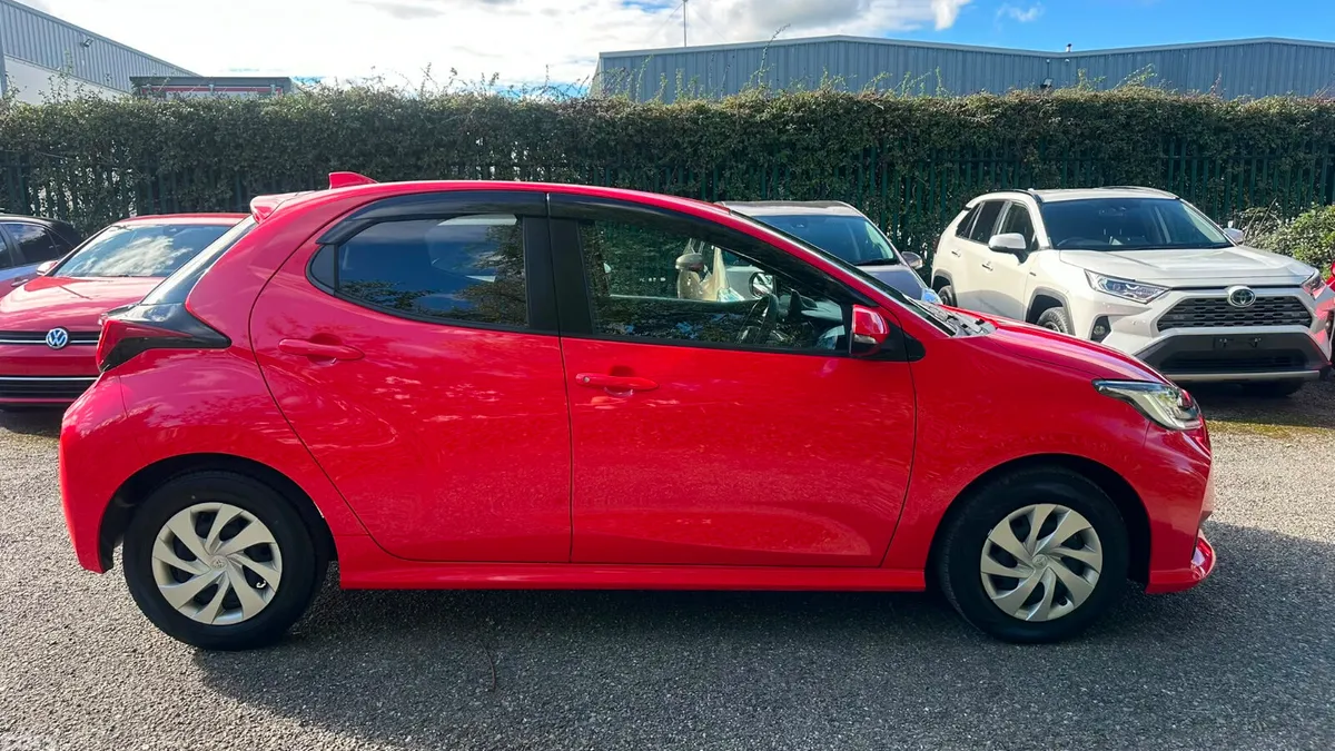 Toyota Yaris Hatchback, Petrol Hybrid, 2022, Red
