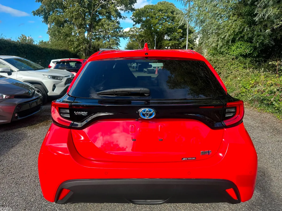 Toyota Yaris Hatchback, Petrol Hybrid, 2022, Red