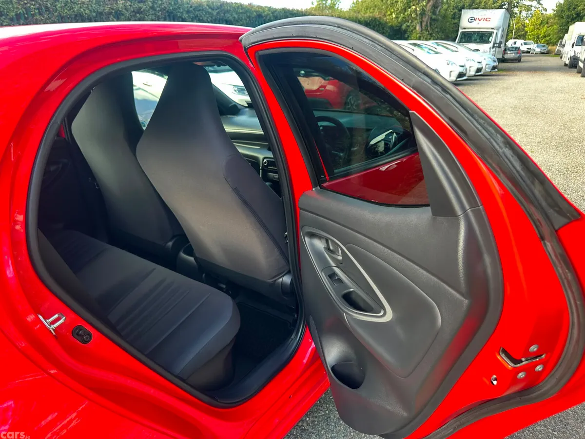 Toyota Yaris Hatchback, Petrol Hybrid, 2022, Red