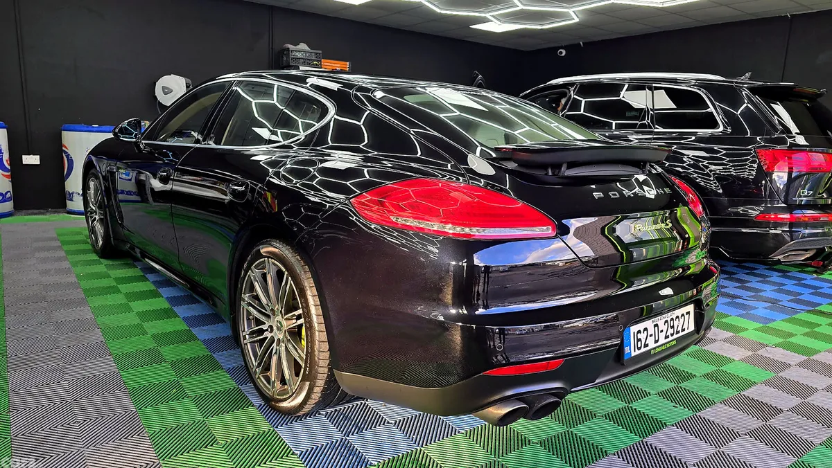Porsche Panamera Hatchback, Petrol Plug-in Hybrid, 2016, Black