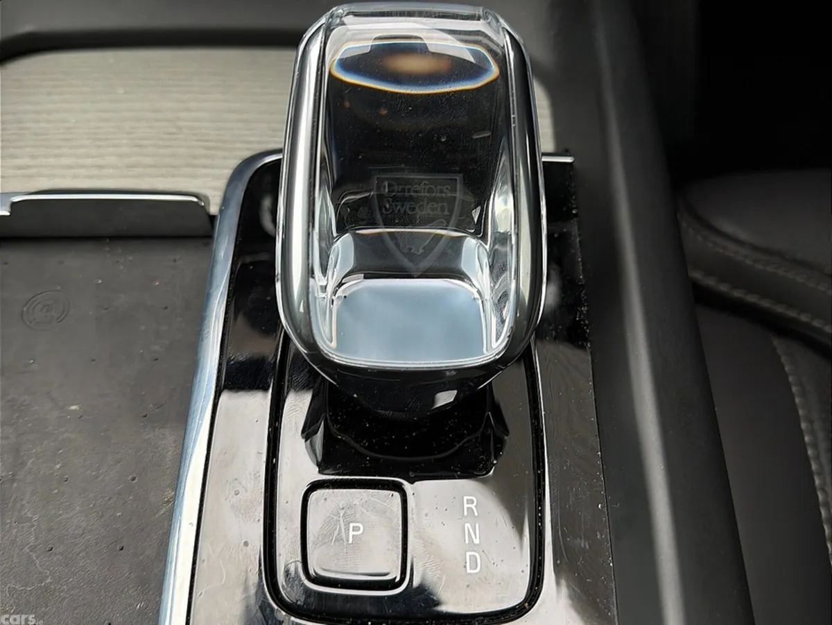 Volvo XC60 SUV, Petrol Plug-in Hybrid, 2025, Grey