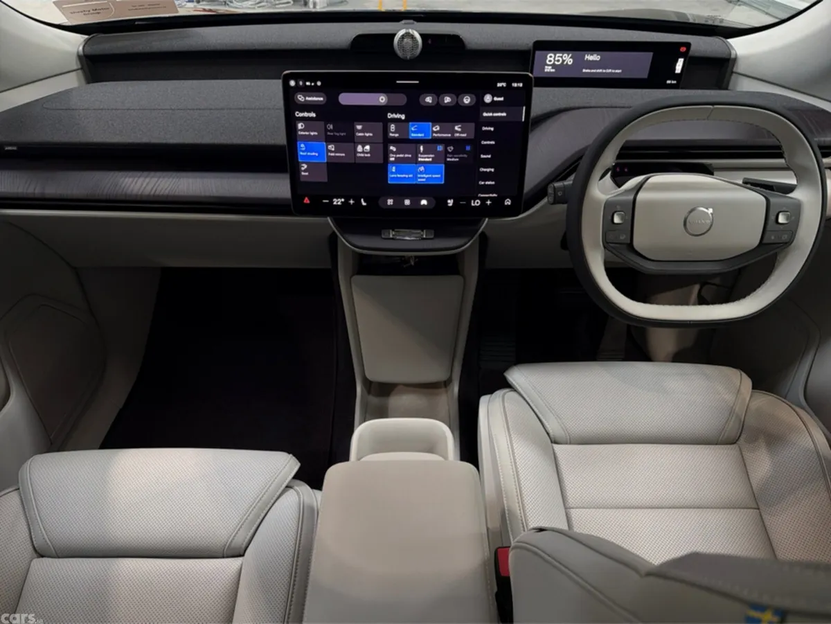 Volvo EX60 Estate, Electric, 2026, Green