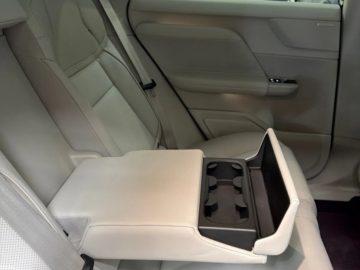 Volvo EX60 Estate, Electric, 2026, Green