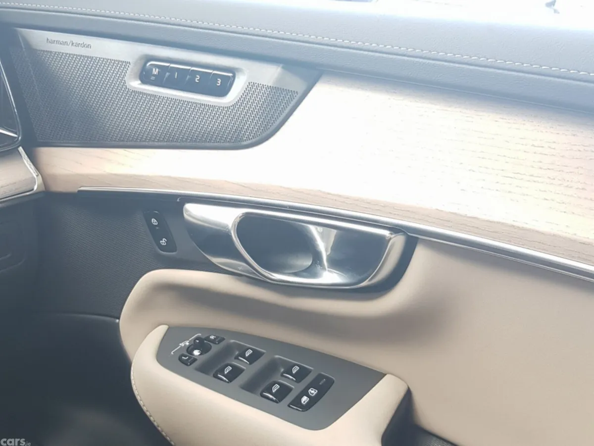 Volvo XC90 SUV, Petrol Plug-in Hybrid, 2026, Black