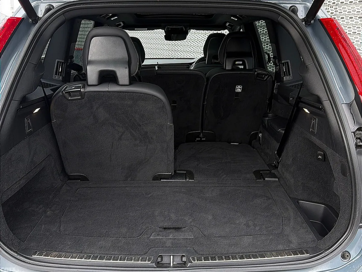 Volvo XC90 SUV, Petrol Plug-in Hybrid, 2021, Grey