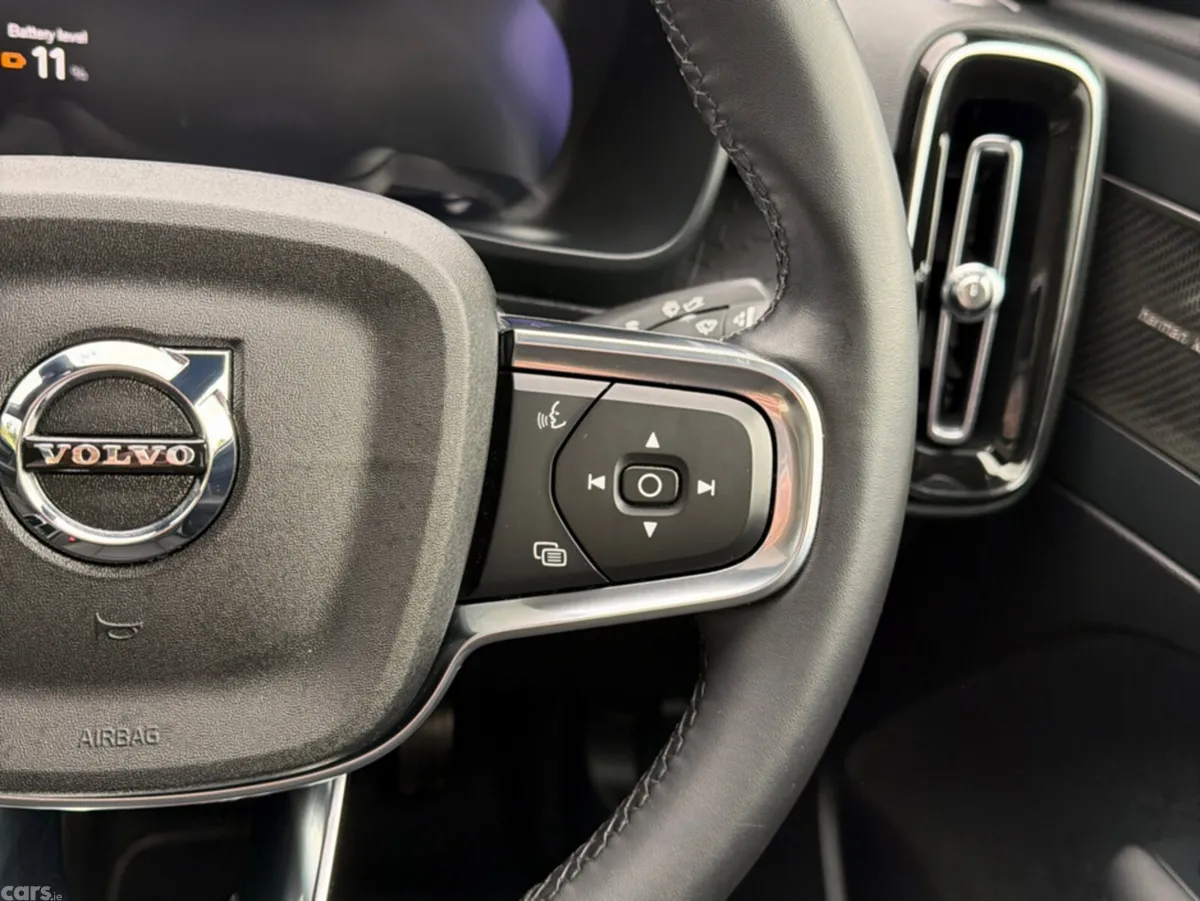 Volvo C40 Estate, Electric, 2023, White