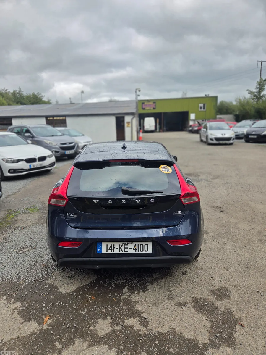 Volvo V40 Hatchback, Diesel, 2014, Blue