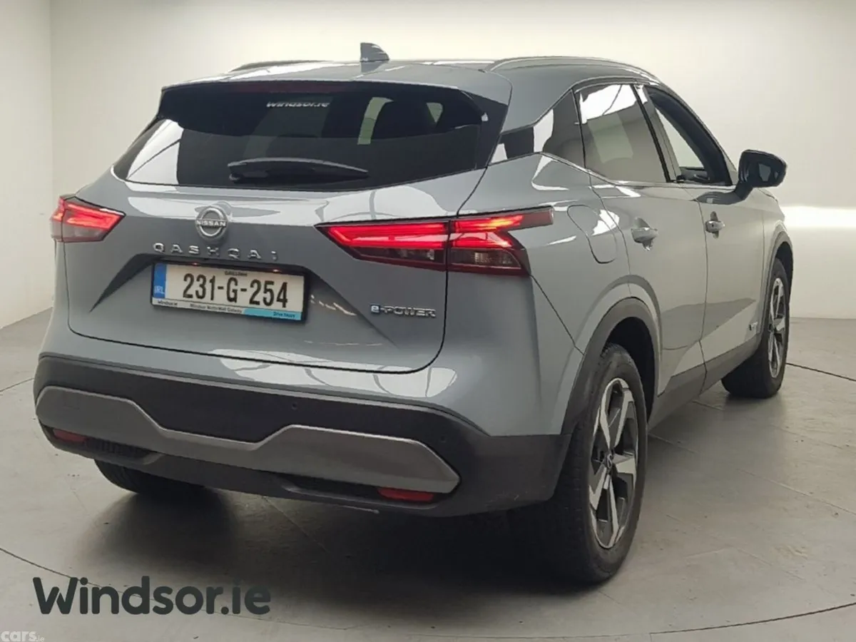 Nissan Qashqai MPV, Petrol Hybrid, 2023, Grey