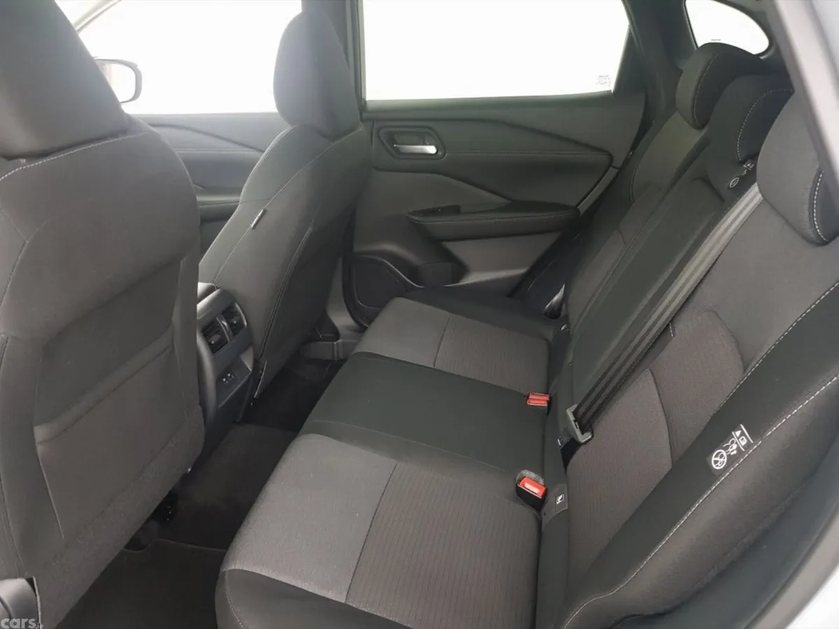 Nissan Qashqai MPV, Petrol Hybrid, 2023, Grey