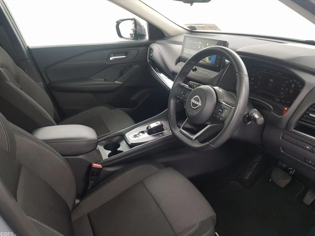 Nissan Qashqai MPV, Petrol Hybrid, 2023, Grey