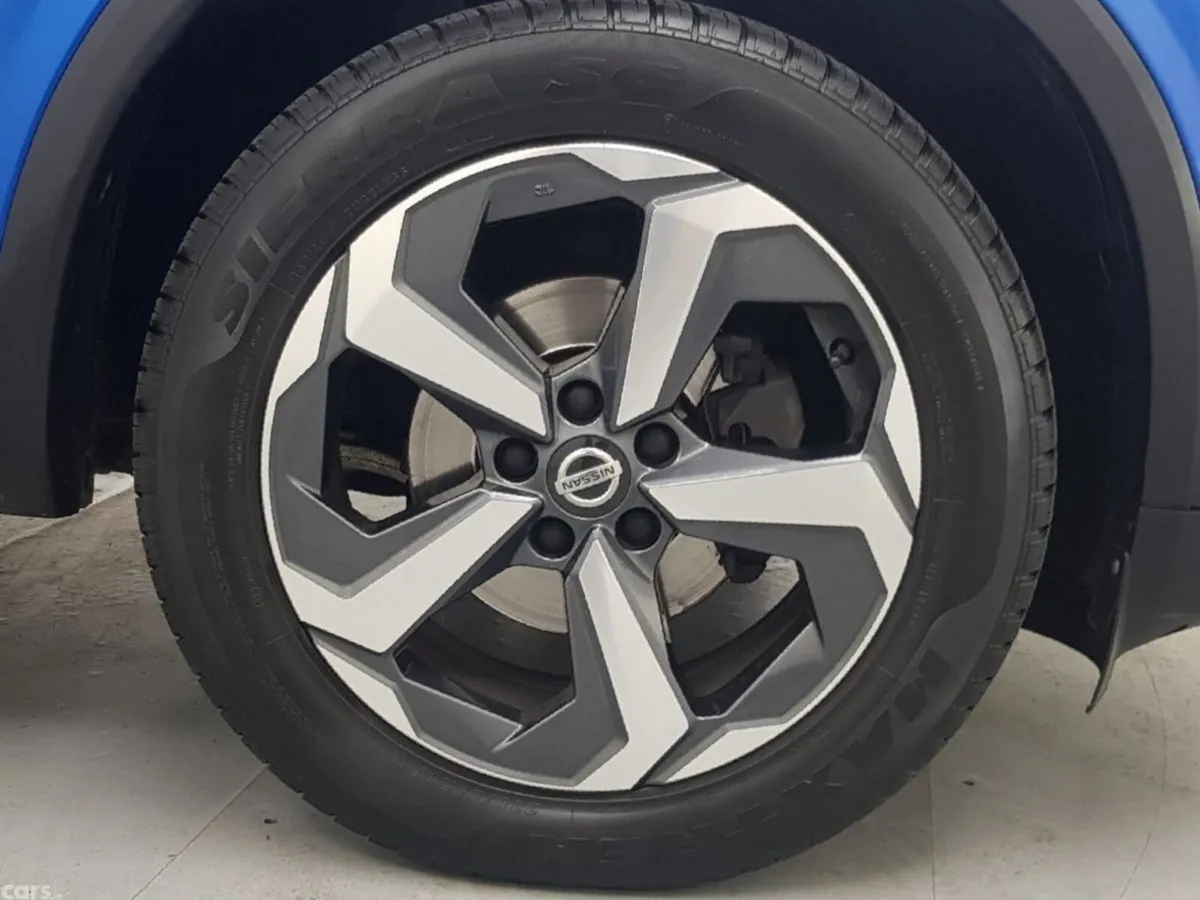 Nissan Qashqai MPV, Petrol, 2021, Blue