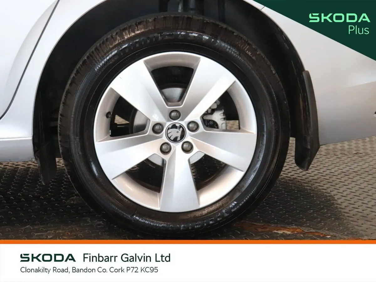 Skoda Scala Hatchback, Petrol, 2026, Grey