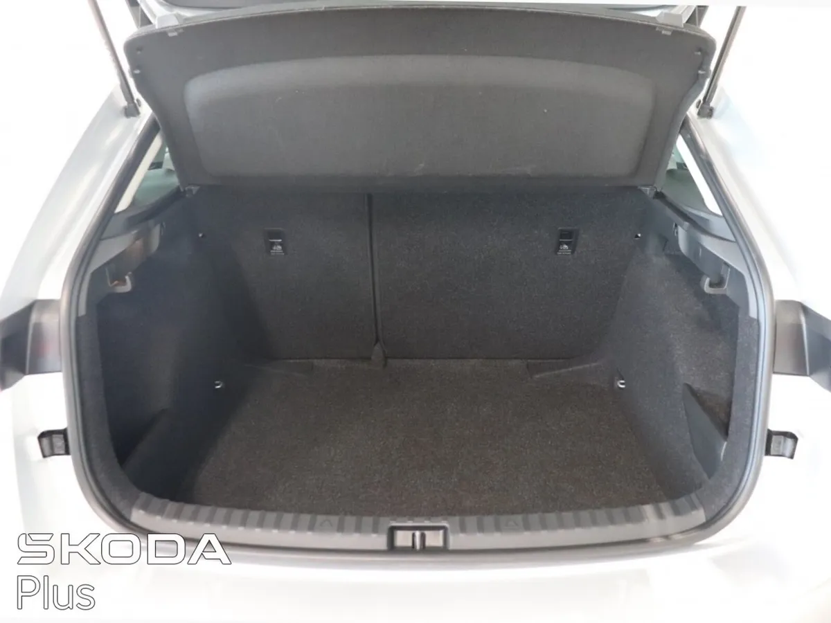 Skoda Scala Hatchback, Petrol, 2026, Grey