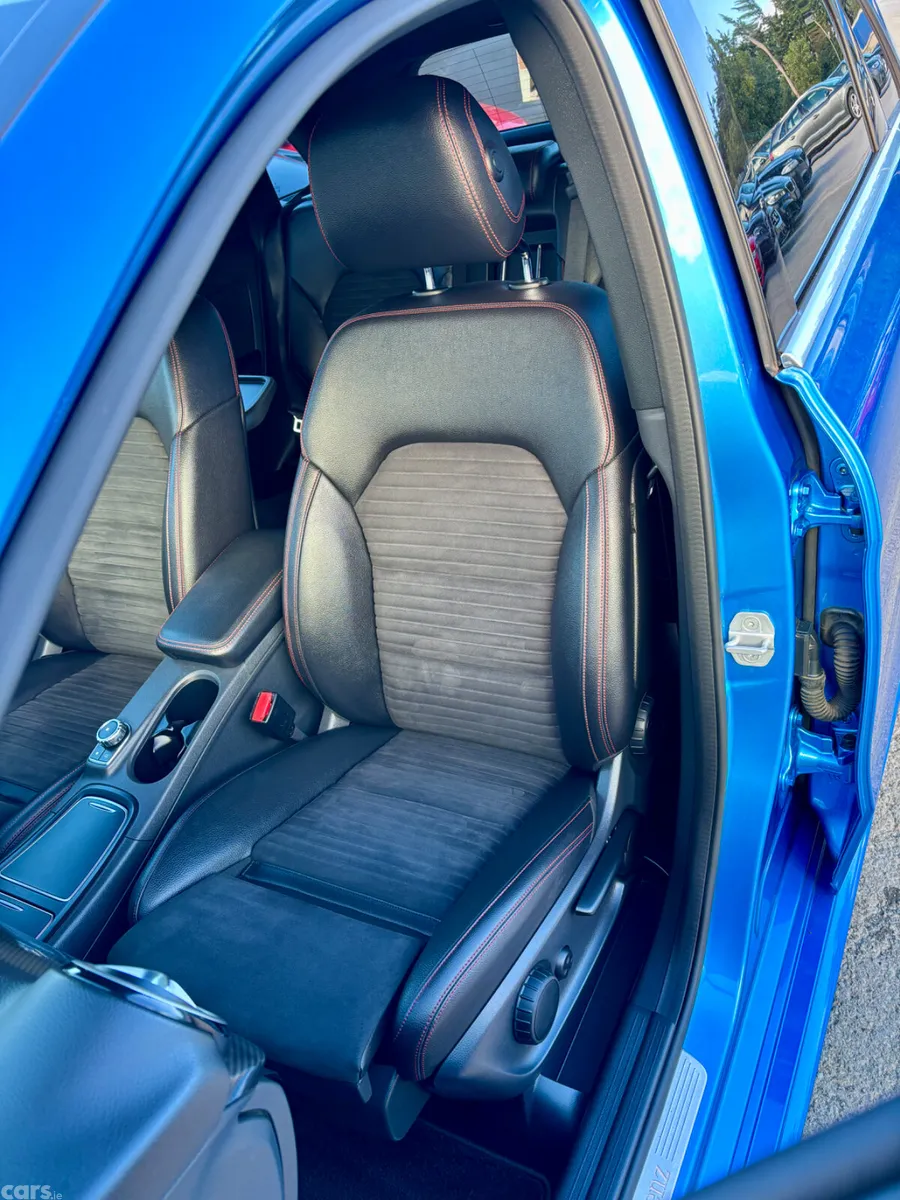 Mercedes-Benz B-Class MPV, Petrol, 2017, Blue