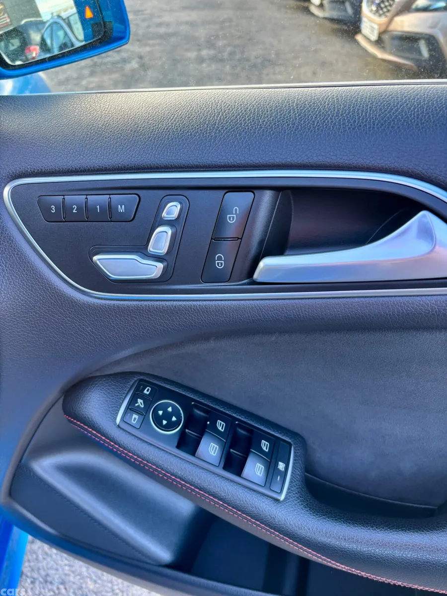 Mercedes-Benz B-Class MPV, Petrol, 2017, Blue
