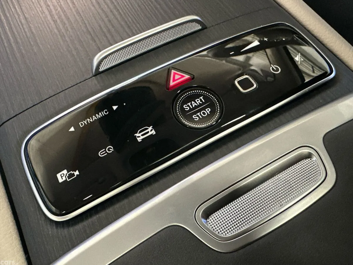 Mercedes-Benz EQS SUV, Electric, 2026, Blue