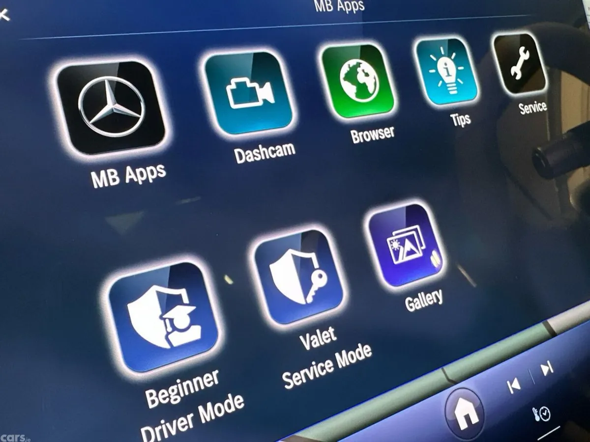 Mercedes-Benz EQS SUV, Electric, 2026, Blue