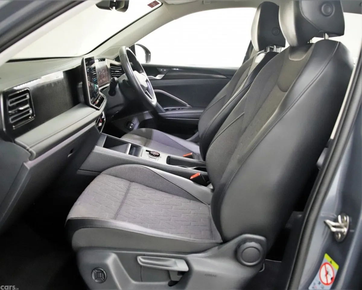 Volkswagen Tiguan SUV, Petrol Plug-in Hybrid, 2024, Grey