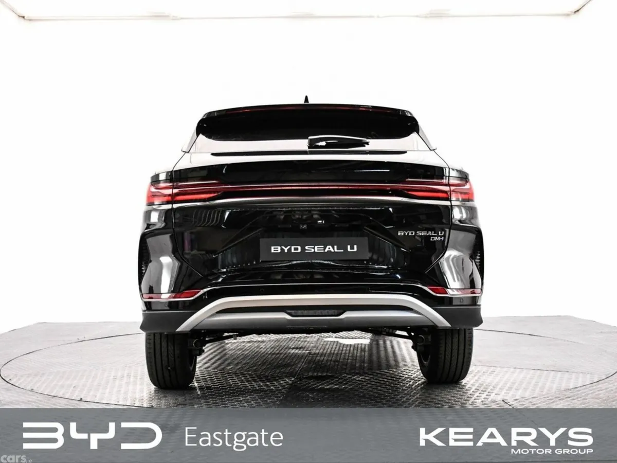 BYD SEAL U Hatchback, Petrol Plug-in Hybrid, 2026, Black
