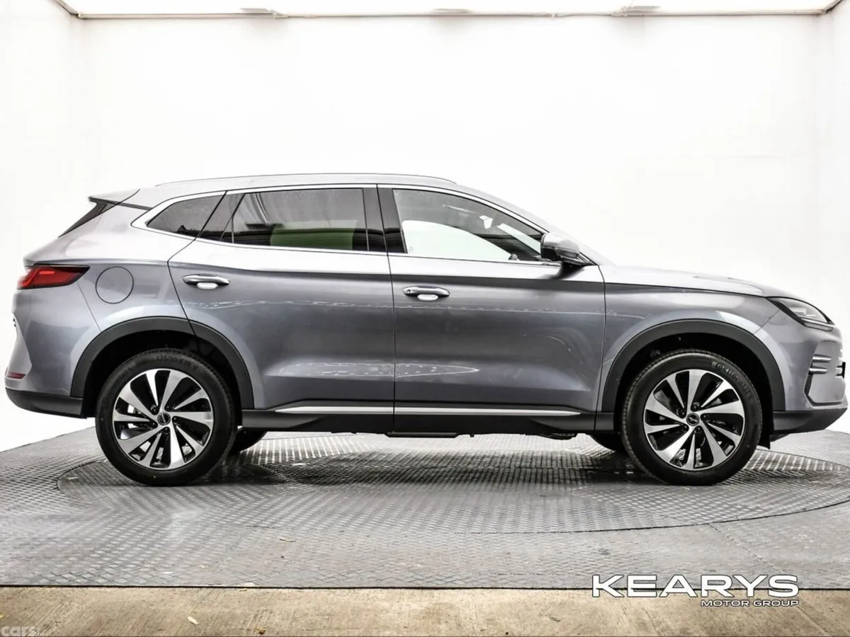 BYD SEAL U SUV, Petrol Plug-in Hybrid, 2026, Grey