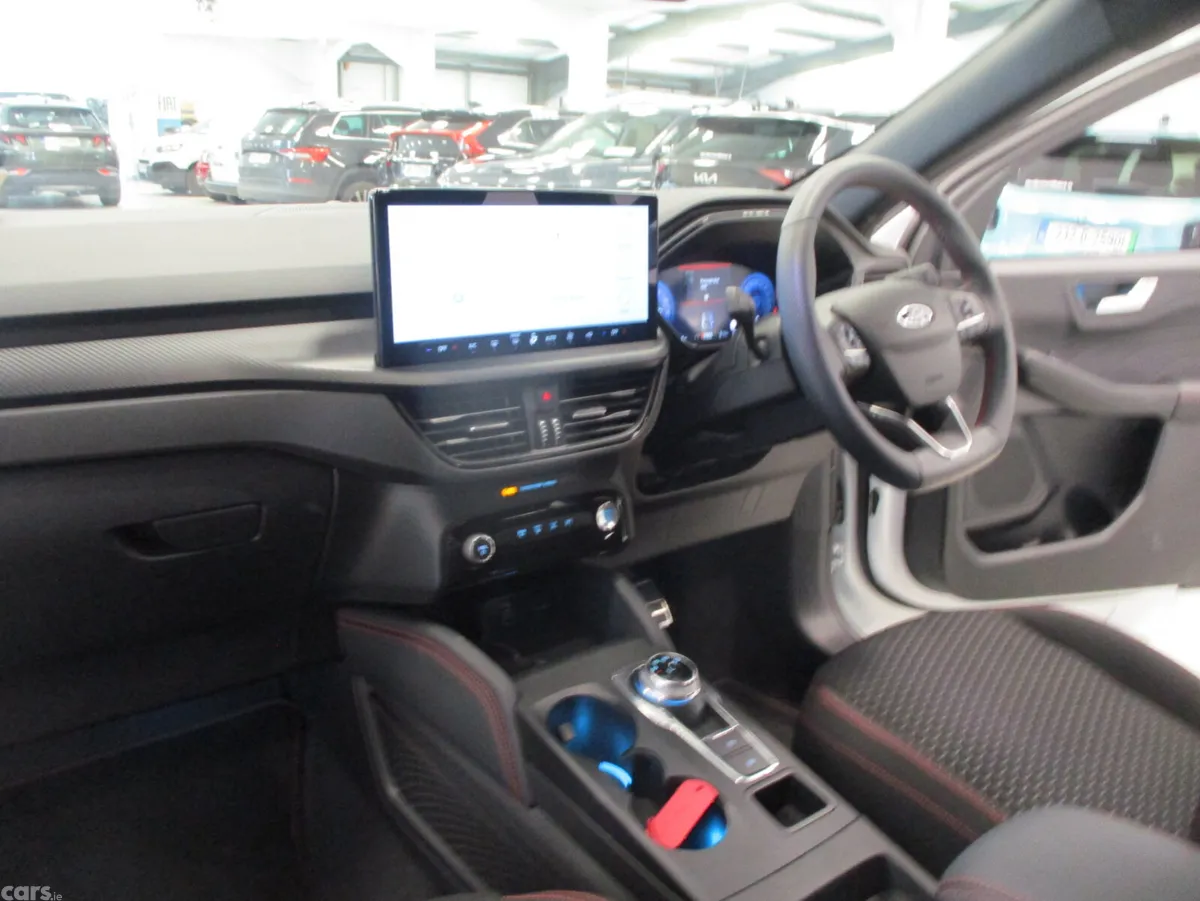 Ford Kuga SUV, Petrol Plug-in Hybrid, 2025, White