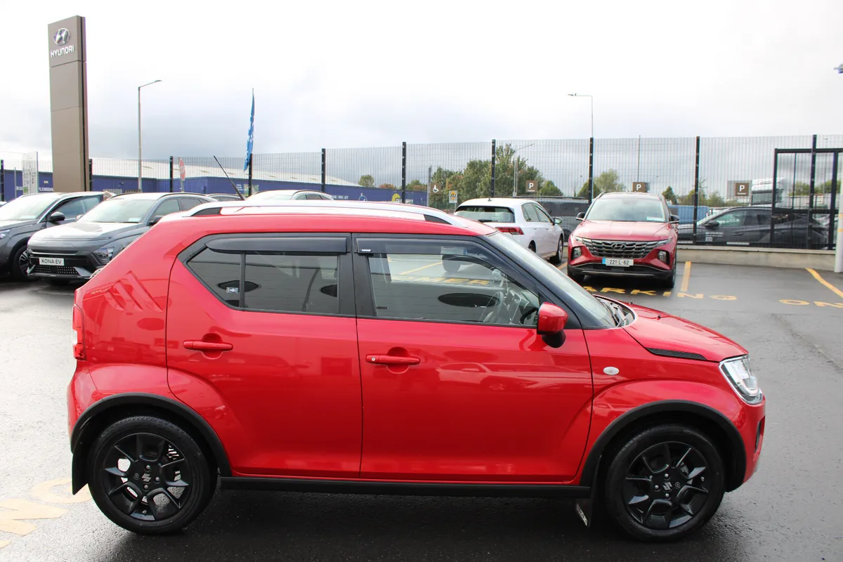 Suzuki Ignis Hatchback, Petrol, 2021, Red