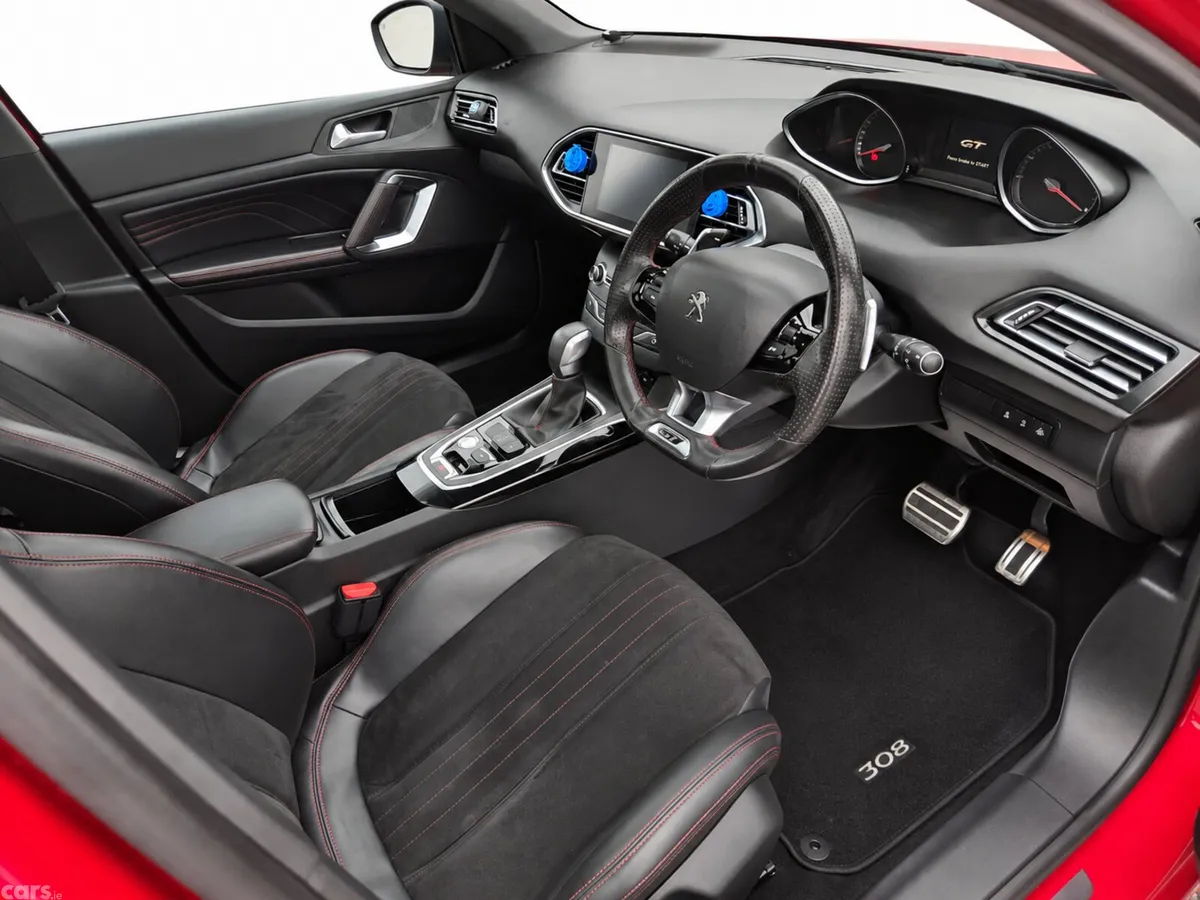 Peugeot 308 Estate, Diesel, 2018, Red