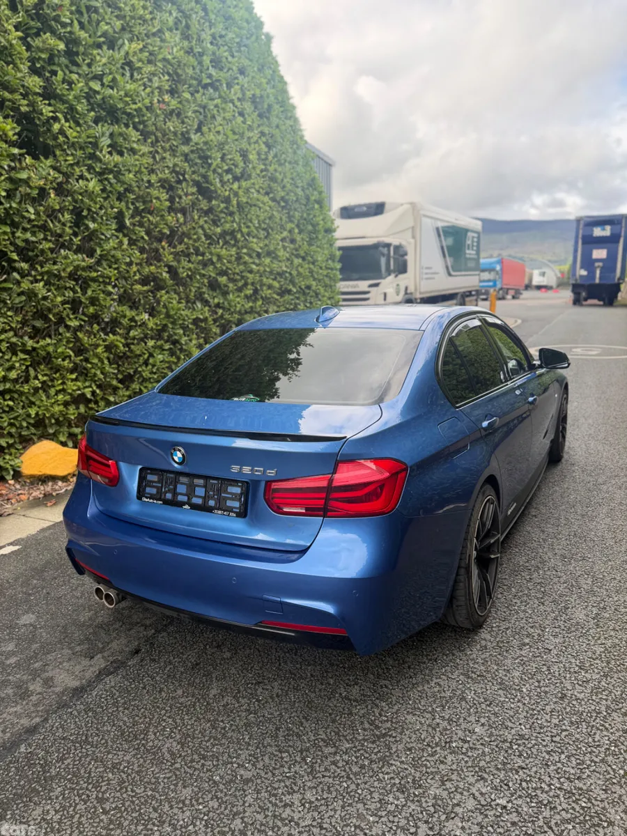 BMW 3-Series Saloon, Diesel, 2017, Blue