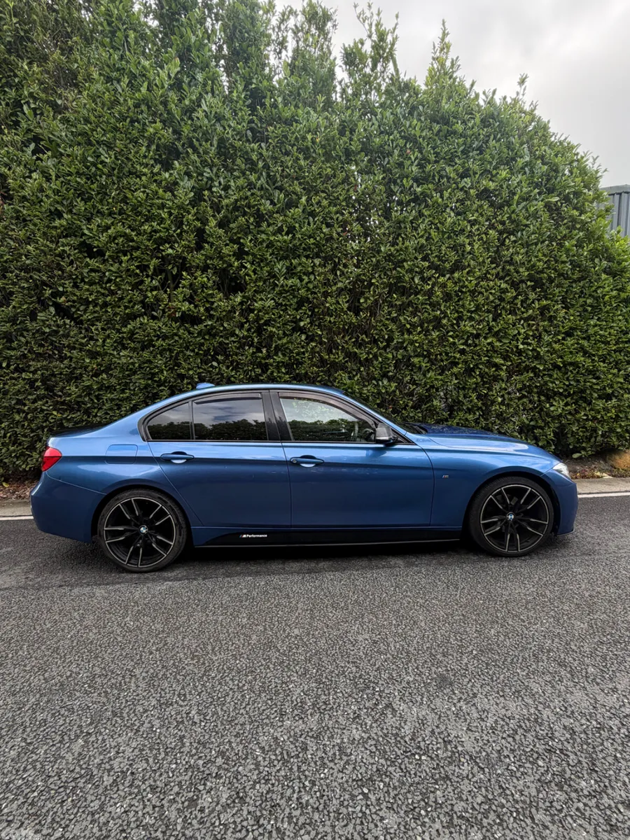 BMW 3-Series Saloon, Diesel, 2017, Blue